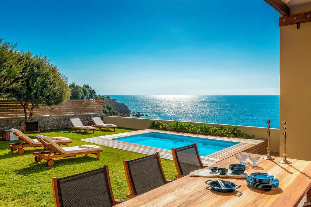 RHO_85640_Villa_South_Key_0723_02.jpg