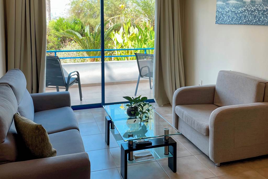 PFO_83202_Vrachia_Beach_Hotel_&_Suites_0921_22.jpg