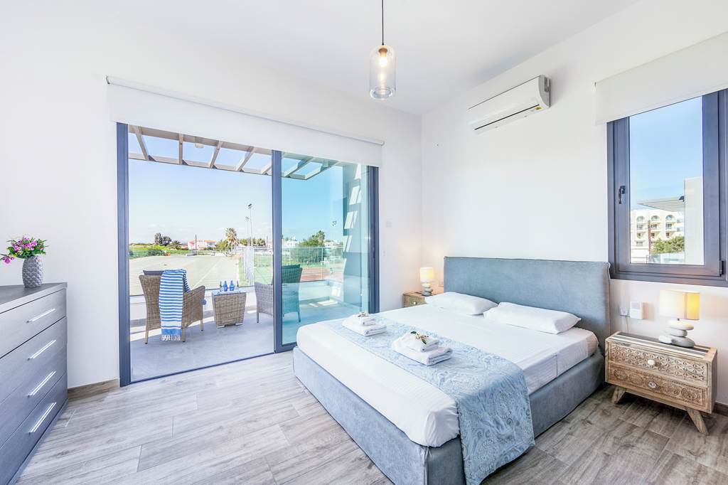 LCA_88965_Pernera_Beach_Villa_0125_02.jpg