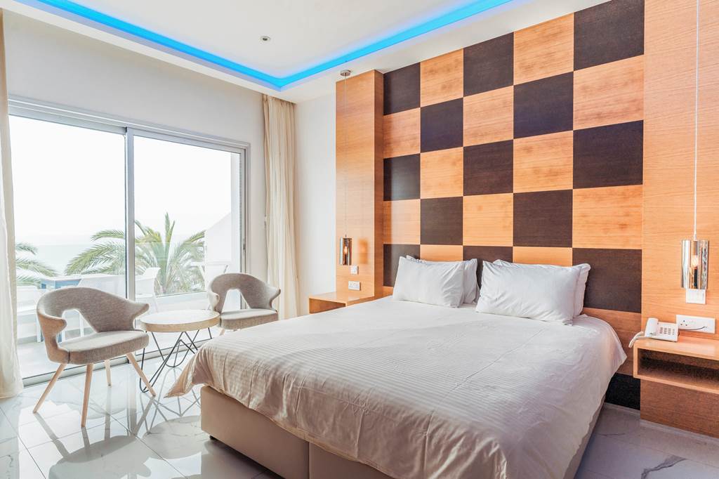 PFO_83202_Vrachia_Beach_Hotel_&_Suites_0821_37.jpg