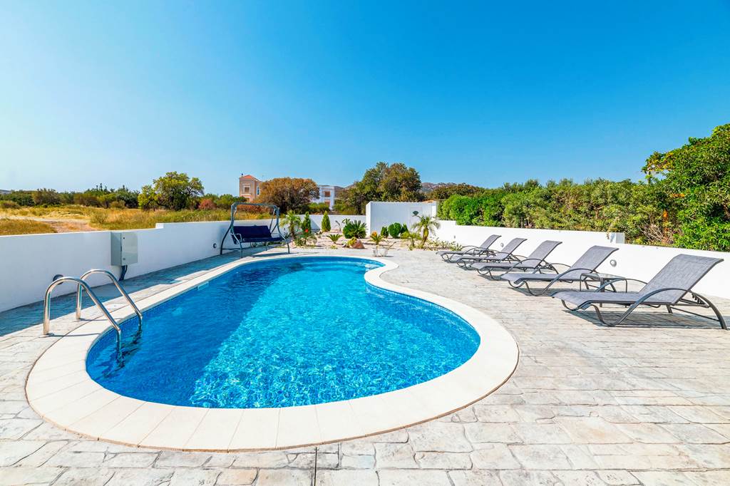 RHO_84089_Dama_Dama_Villa_0822_02.jpg