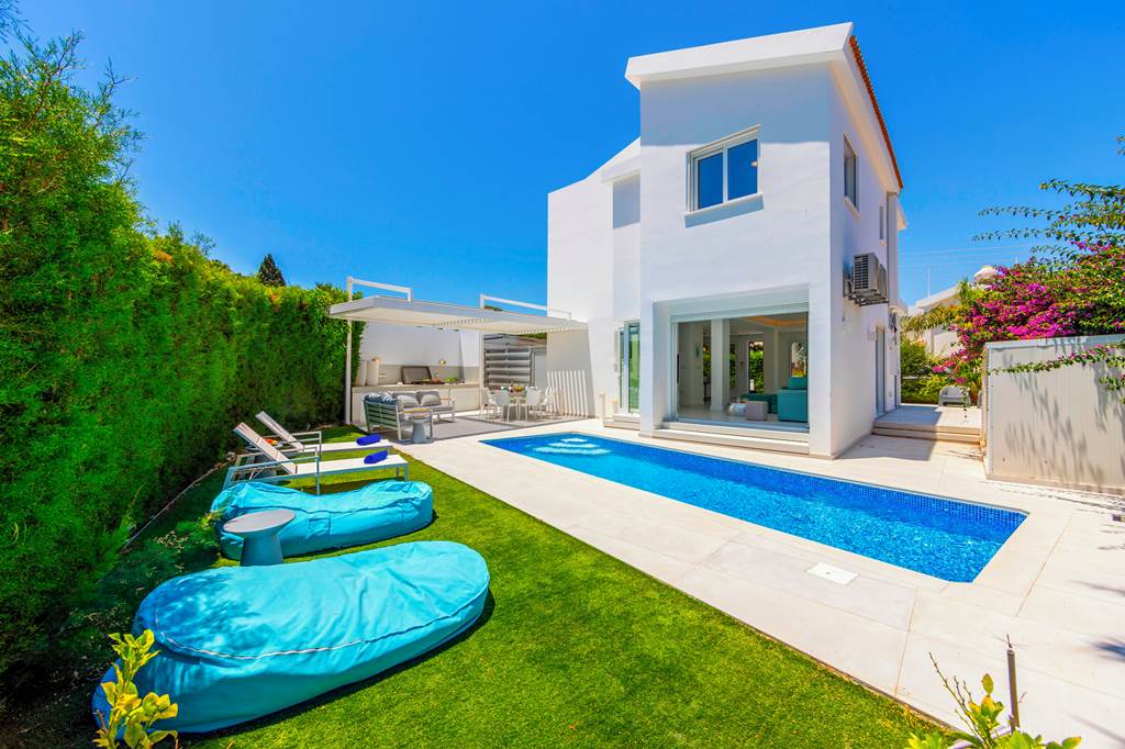 LCA_89078_Villa_Piera_by_the_Sea_0225_08.jpg