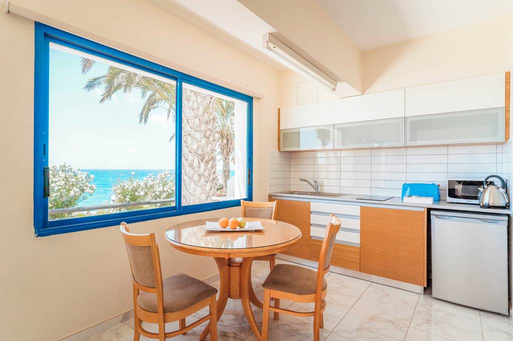 PFO_83202_Vrachia_Beach_Hotel_&_Suites_0821_27.jpg