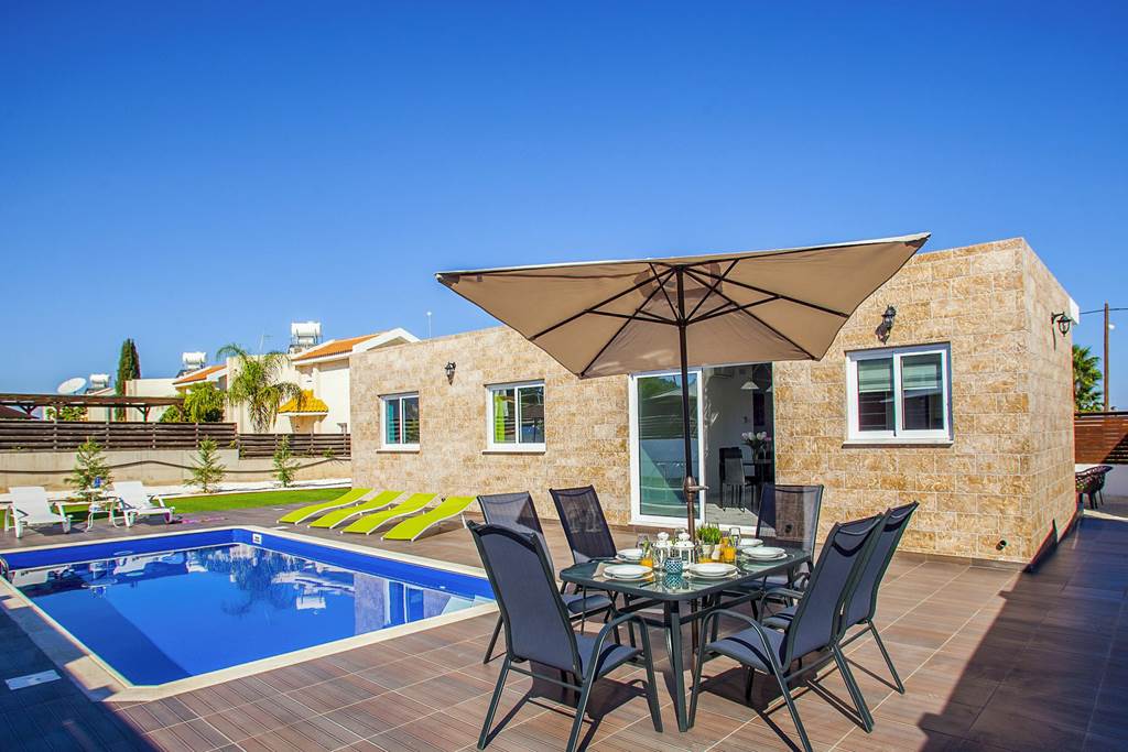 LCA_89014_Villa_Sandy_Shores_0225_04.jpg