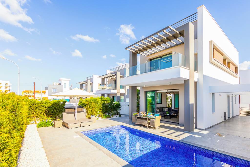 LCA_88965_Pernera_Beach_Villa_0125_08.jpg