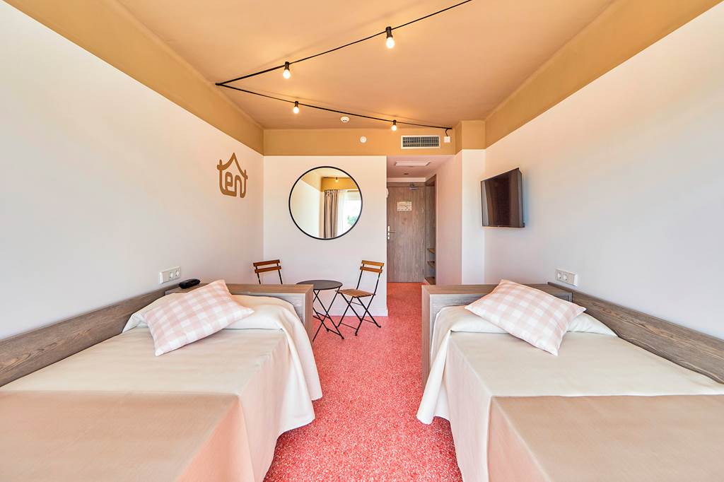 PMI_82331_tent_Playa_de_Palma_1120_25.jpg