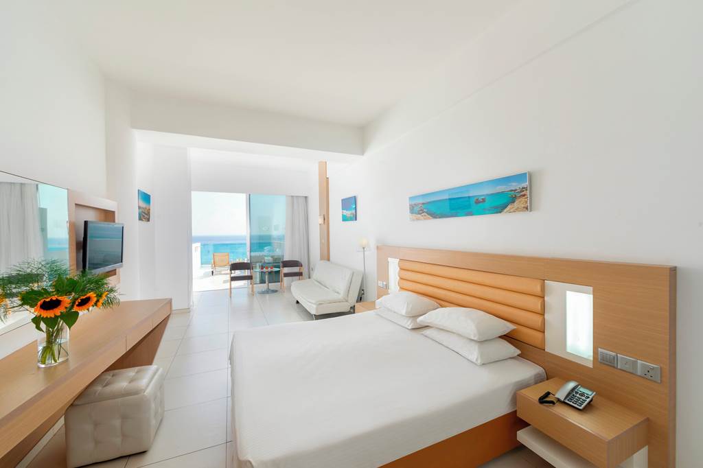 LCA_81412_Vrissaki_Beach_Hotel_0922_02.jpg