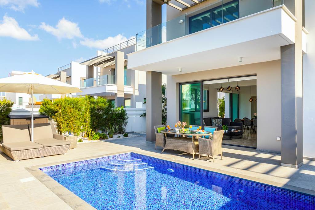 LCA_88965_Pernera_Beach_Villa_0125_06.jpg