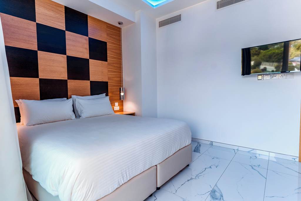 PFO_83202_Vrachia_Beach_Hotel_&_Suites_0921_08.jpg