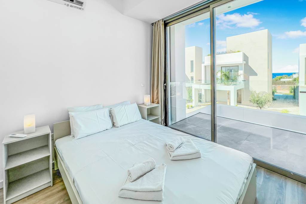 LCA_88397_Azure_Seaview_Garnet_Villa_1124_04.jpg