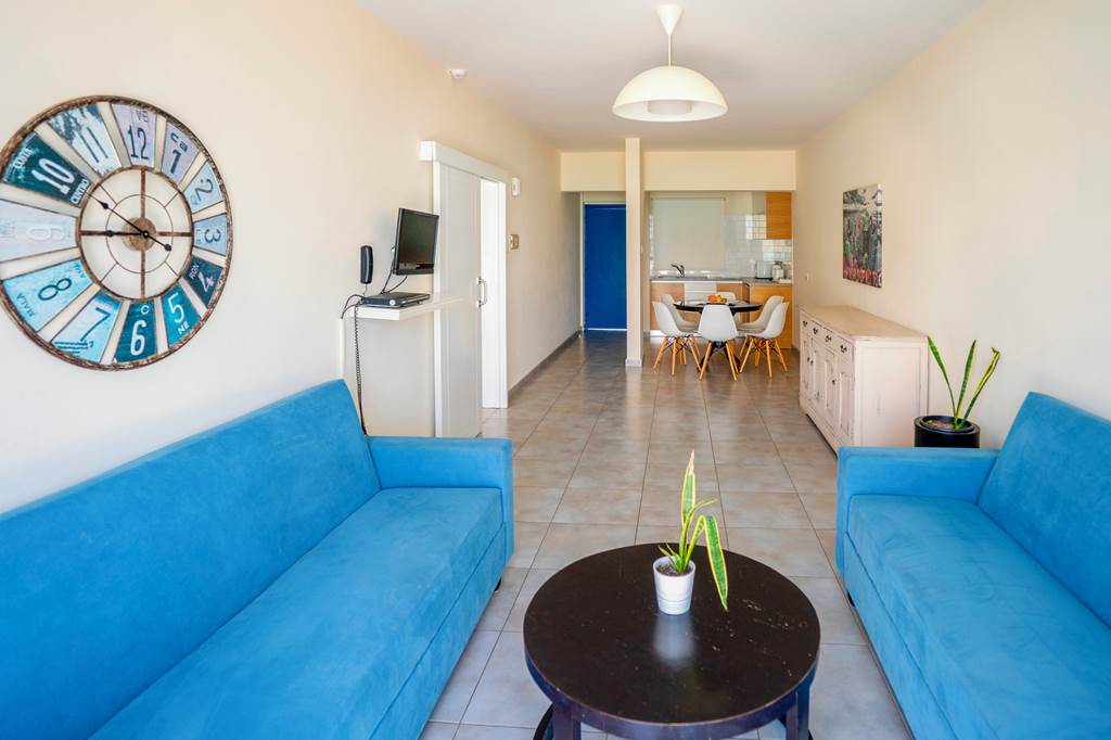 PFO_83202_Vrachia_Beach_Hotel_&_Suites_0821_33.jpg