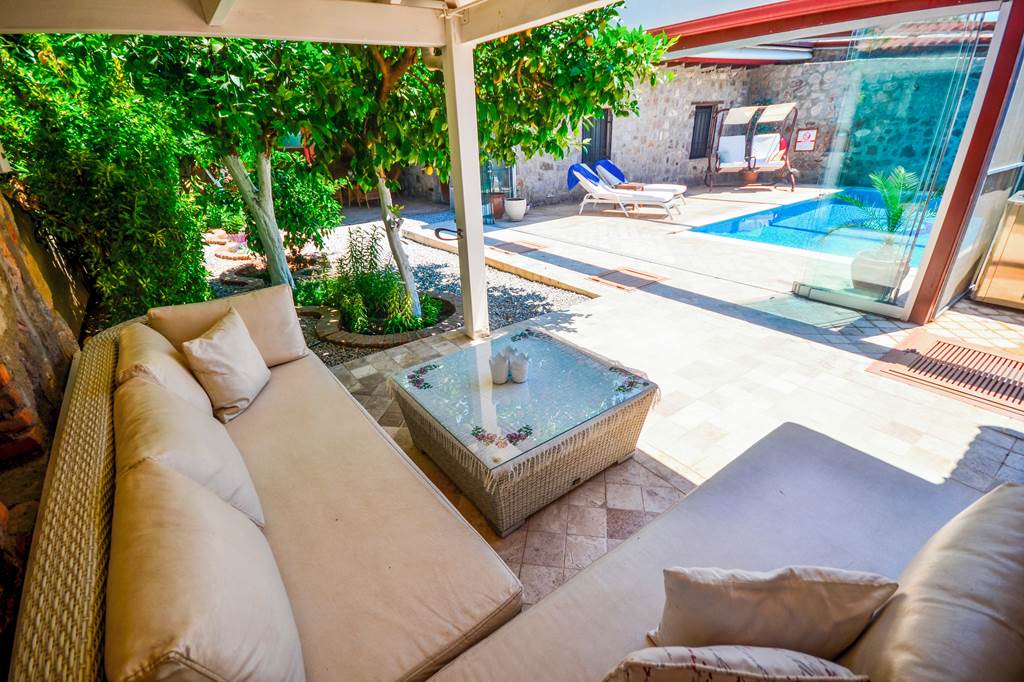 BJV_84065_Villa_Jade_Evi_0822_03.jpg