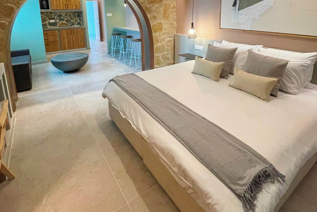PFO_83202_Vrachia_Beach_Hotel_&_Suites_1222_06.jpg