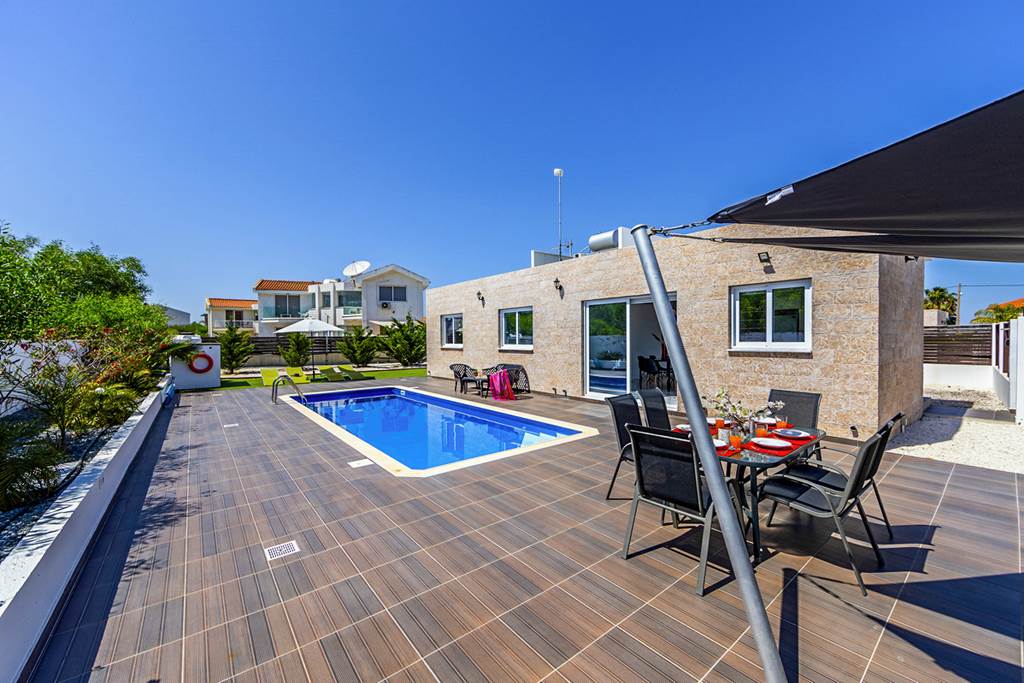 LCA_88961_Villa_Salty_Shores_0125_08.jpg