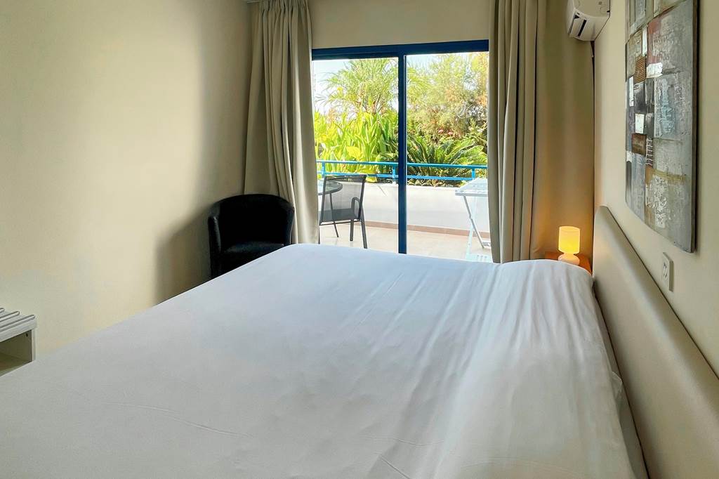 PFO_83202_Vrachia_Beach_Hotel_&_Suites_0921_23.jpg