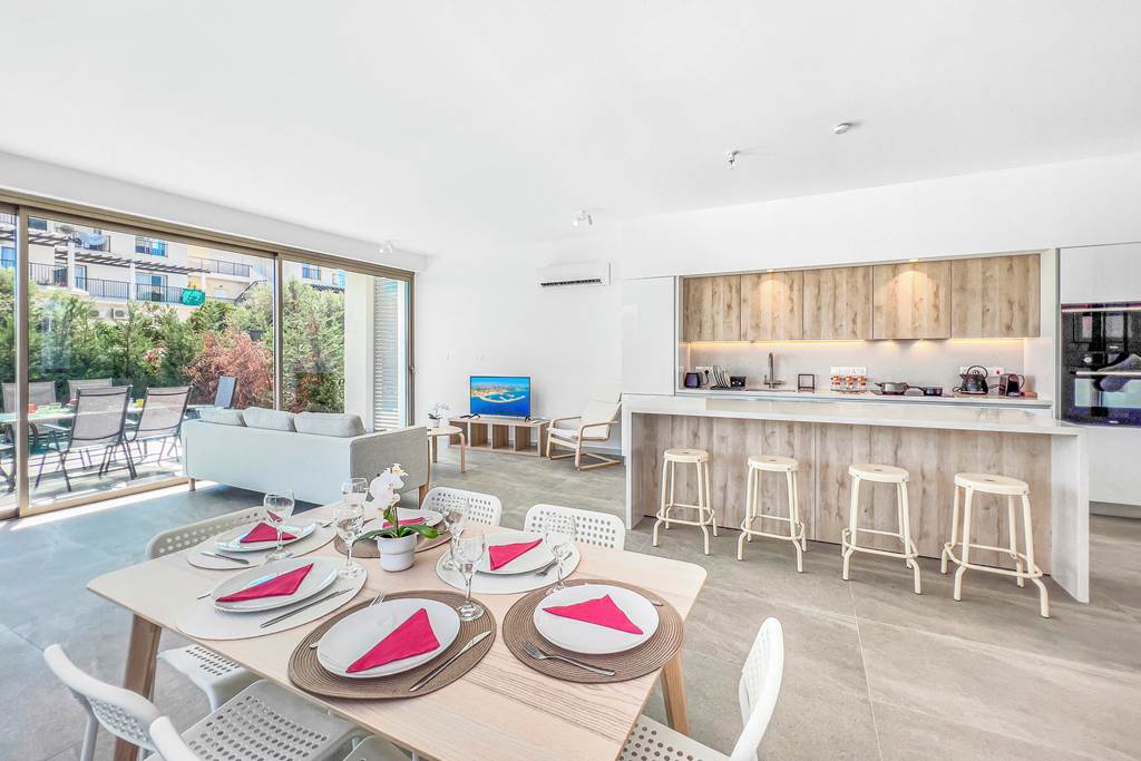 LCA_88397_Azure_Seaview_Garnet_Villa_1124_02.jpg