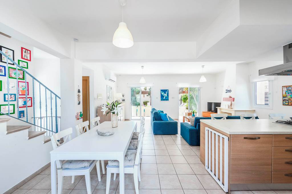 LCA_88960_Villa_Athamas_Blue_0125_15.jpg