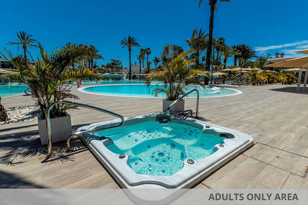 LPA_73996_LIVVO_Hotels_Dunagolf_Suites_0923_24.jpg