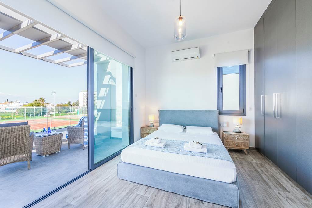 LCA_88965_Pernera_Beach_Villa_0125_01.jpg