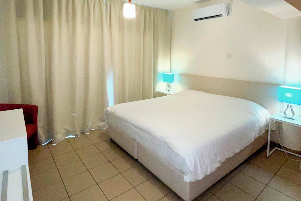 PFO_83202_Vrachia_Beach_Hotel_&_Suites_0123_02.jpg