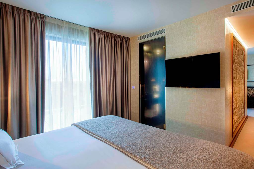 OPO_87213_Wine_and_Books_Porto_Hotel_0724_10.jpg