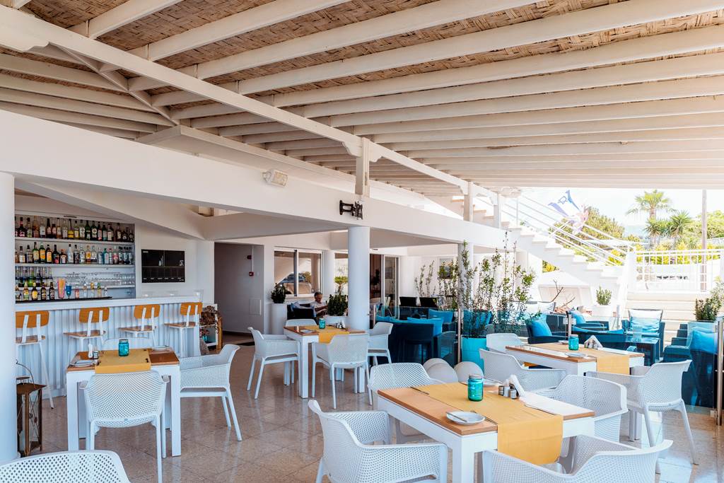 PFO_83202_Vrachia_Beach_Hotel_&_Suites_0821_19.jpg