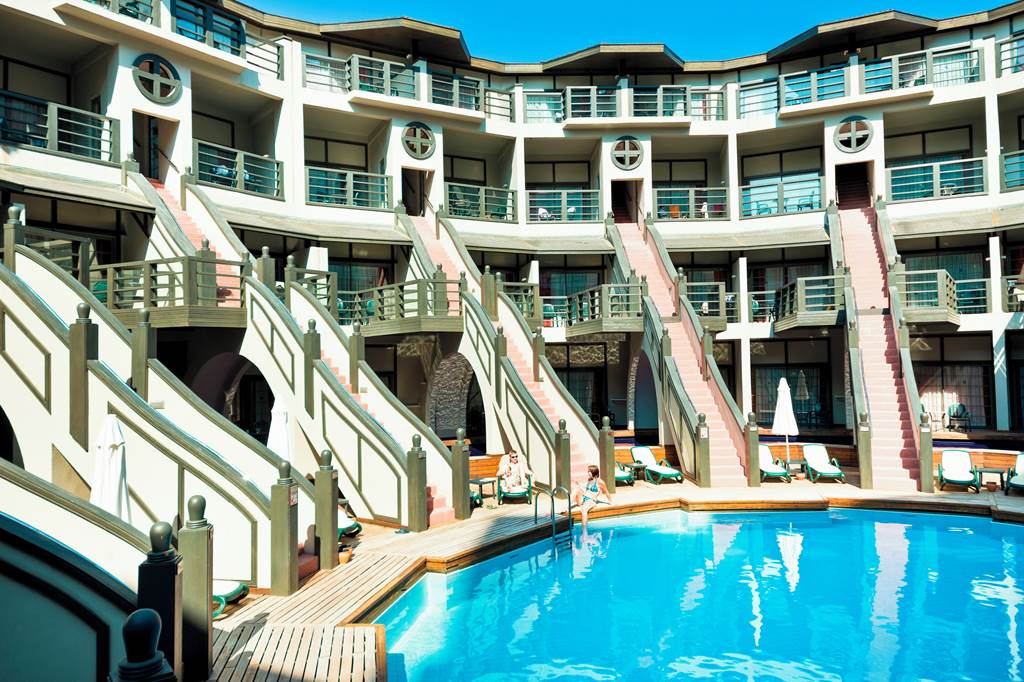 AYT_72732_Limak_Lara_Resort_1223_22.jpg