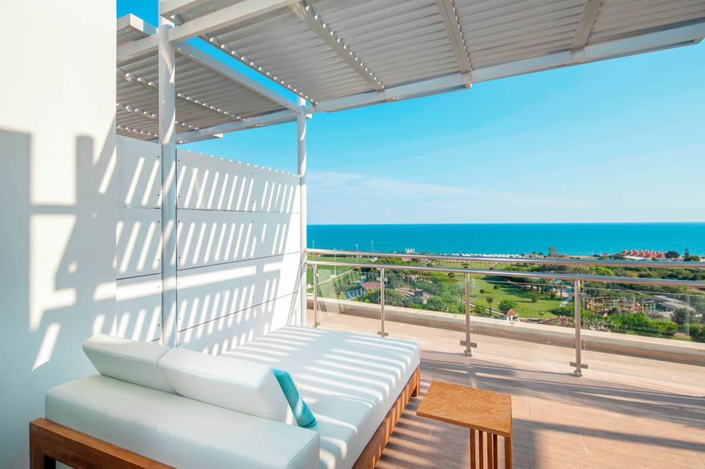 AYT_74038_Barut_Lara_0319_09.jpg