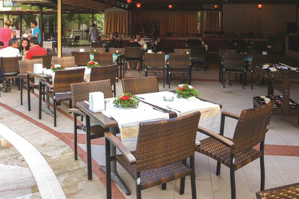 AYT_73428_Lemas_Suites_0915_16.jpg