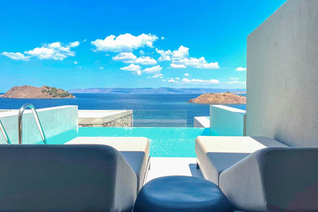 MJT_86483_Eleia_Seafront_Villas_1223_05.jpg