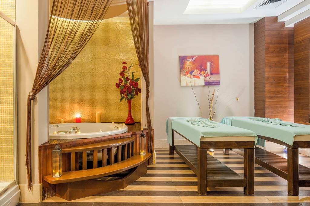 AYT_73370_Ramada_Resort_Lara_0523_09.jpg