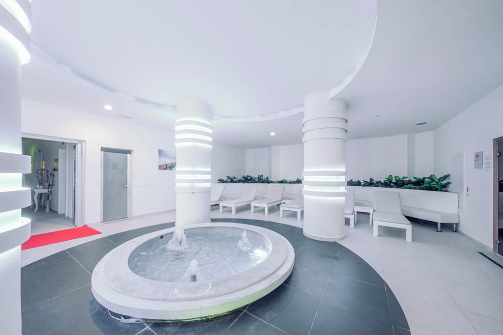 AYT_74529_Laguna_Beach_Alya_Resort_&_Spa_0623_08.jpg