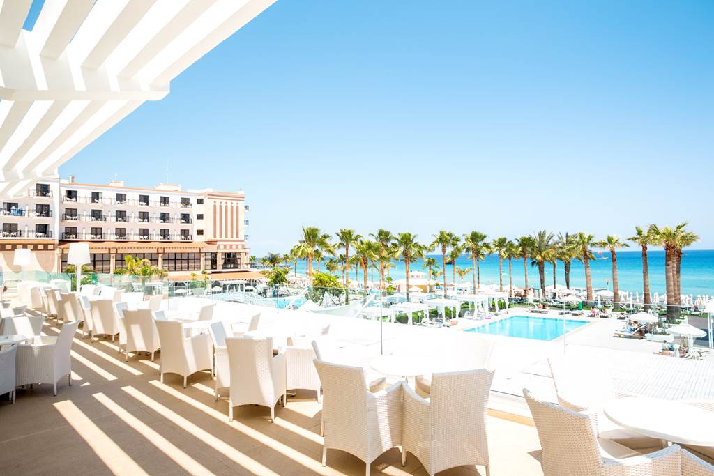 LCA_70939_Vrissiana_Beach_Hotel_0516_11.jpg