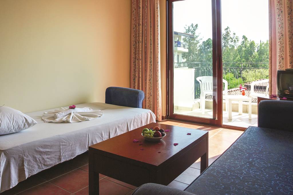 AYT_73428_Lemas_Suites_0915_13.jpg