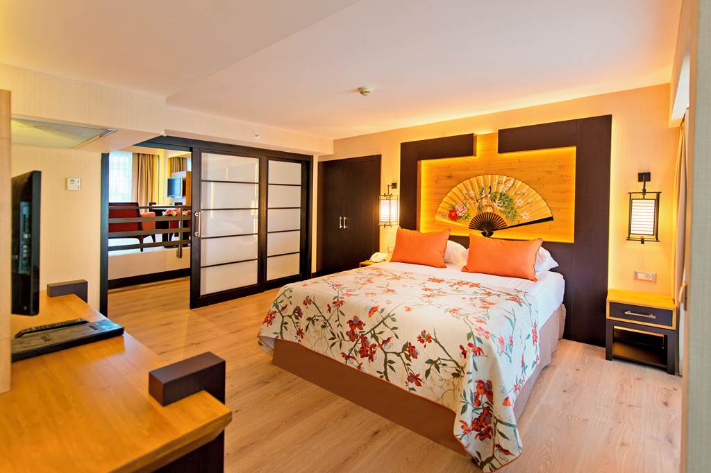AYT_72732_Limak_Lara_Resort_1223_14.jpg