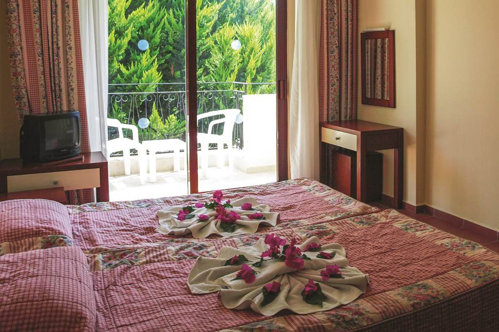 AYT_73428_Lemas_Suites_0915_11.jpg