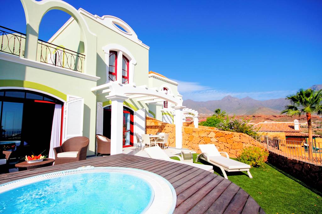 TFS_71107_Hotel_Suite_Villa_Maria_0419_39.jpg