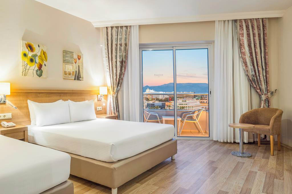 AYT_73370_Ramada_Resort_Lara_0523_12.jpg