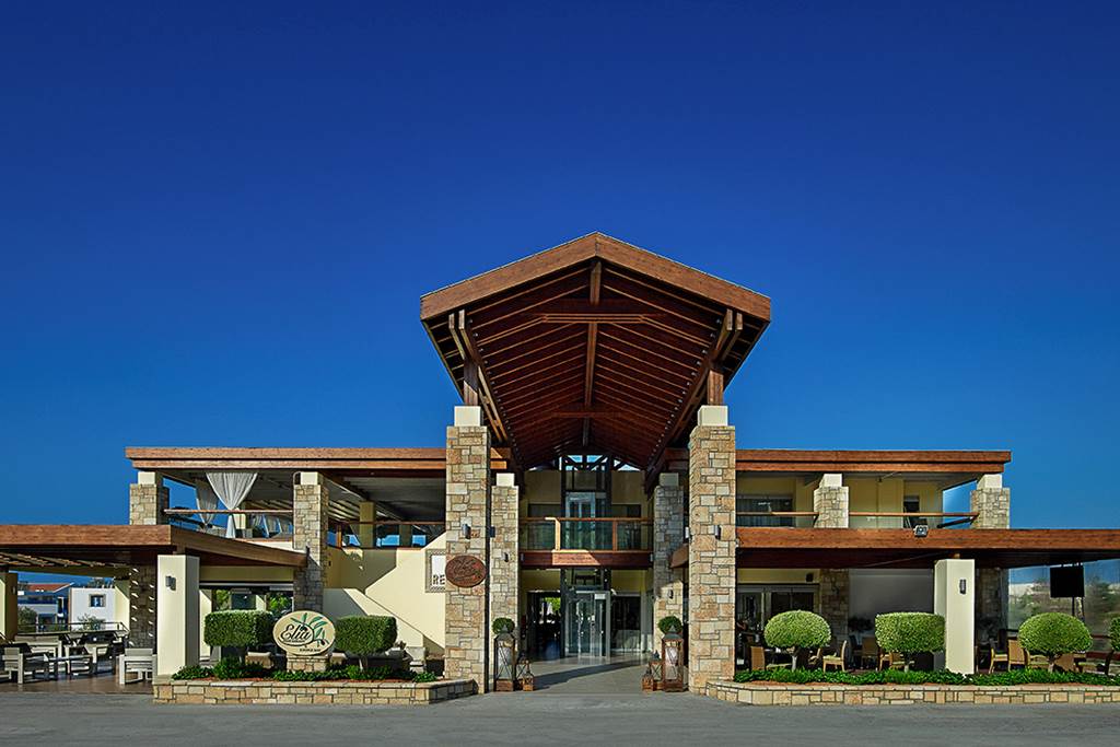 RHO_77156_Island_Blue_Hotel_0224_04.jpg