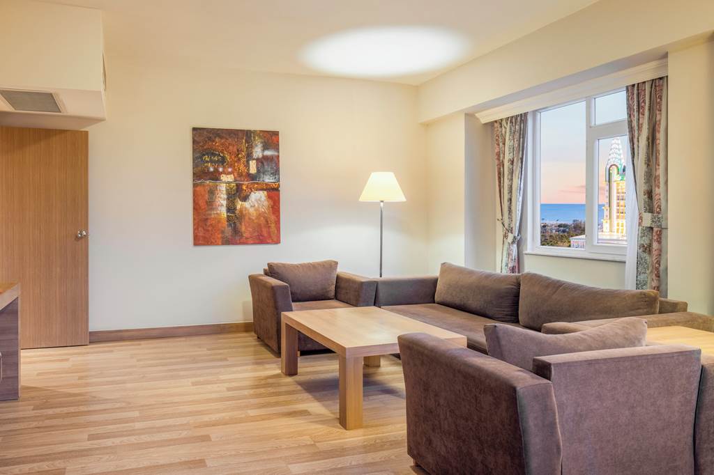 AYT_73370_Ramada_Resort_Lara_0523_17.jpg