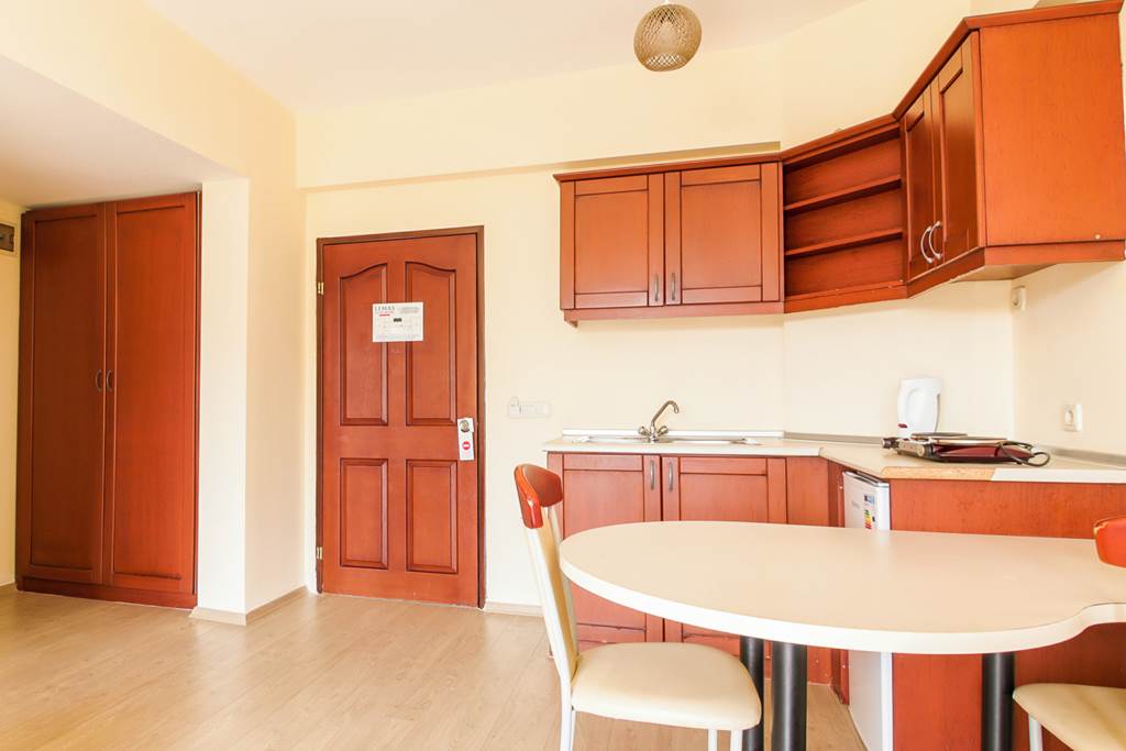 AYT_73428_Lemas_Suite_Hotel_1223_11.jpg