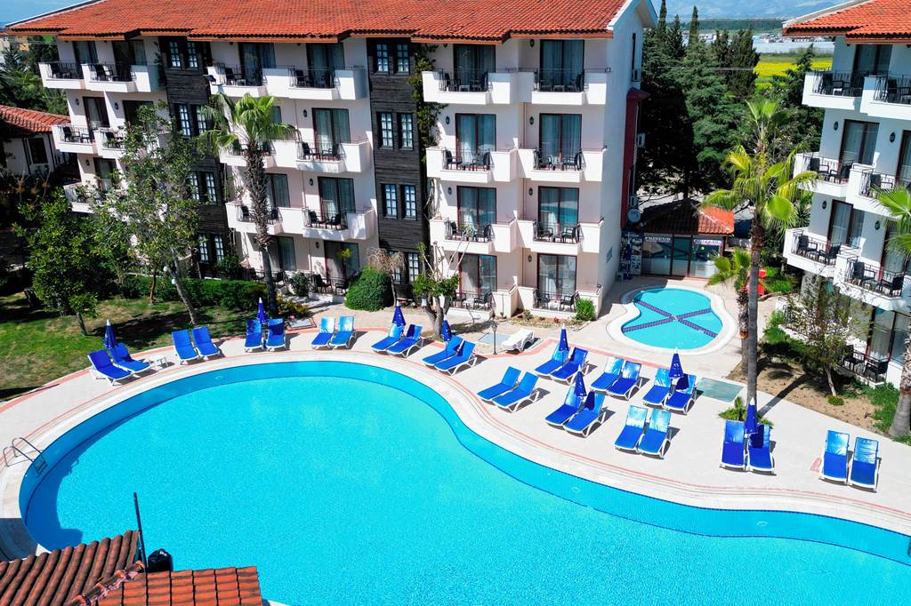 AYT_73428_Lemas_Suite_Hotel_1223_06.jpg