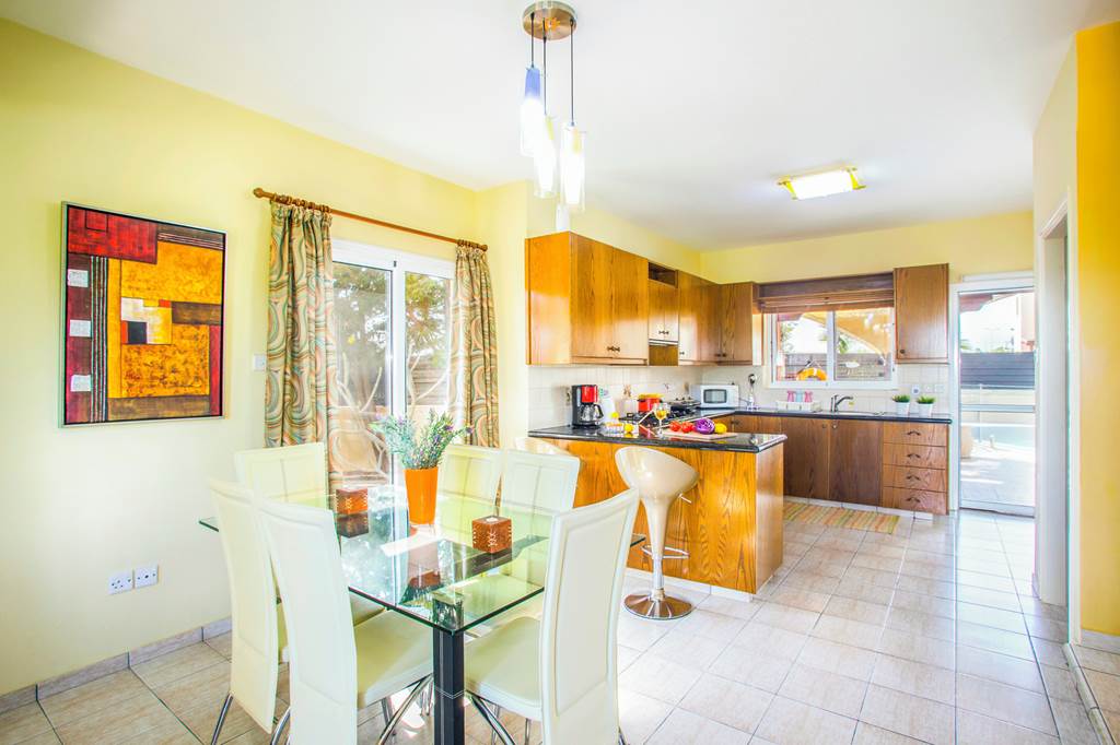 LCA_84969_Tropical_Beach_Villa_0223_11.jpg