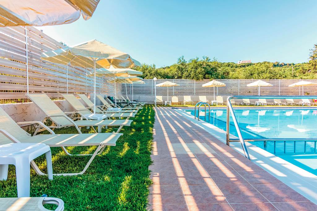CHQ_81153_Dimitra_&_Evdokia_Studio_Apartments_1019_01.jpg