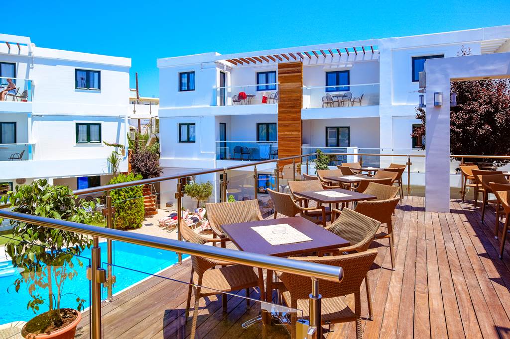 CHQ_78535_Minos_Village_0418_06.jpg
