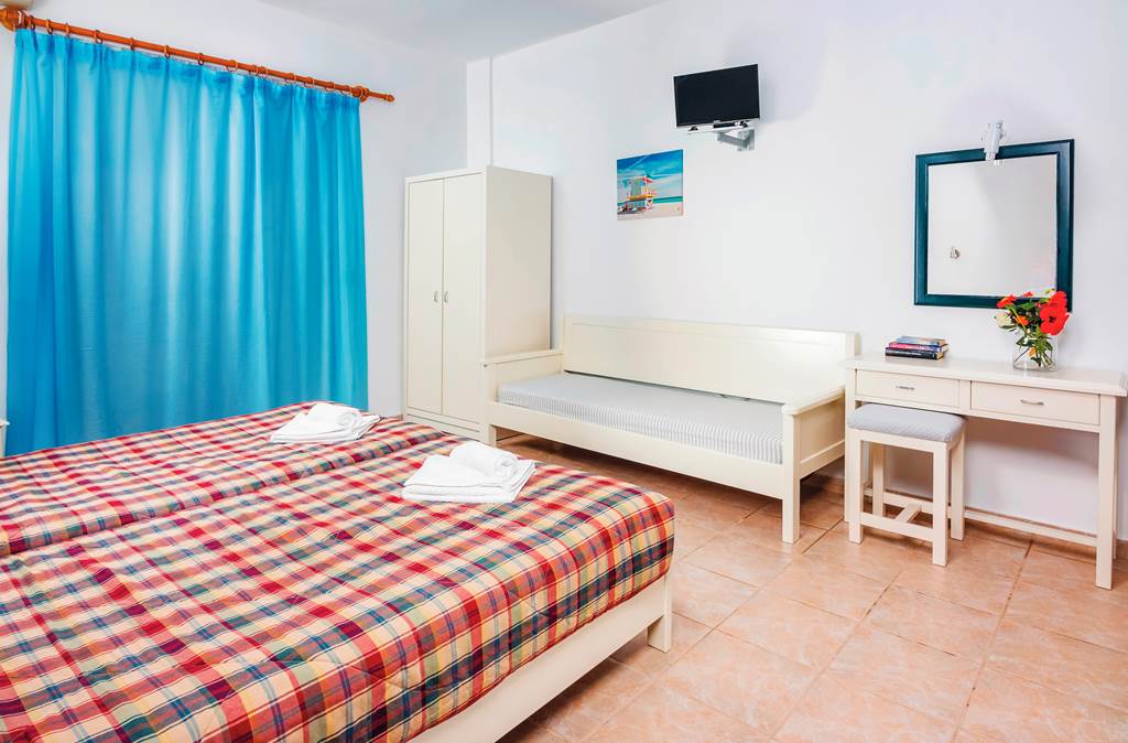 CHQ_81153_Dimitra_&_Evdokia_Studio_Apartments_1019_15.jpg