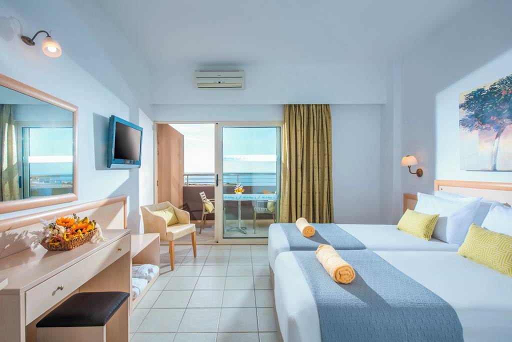 HER_69587_Blue_Bay_Resort_0222_08.jpg