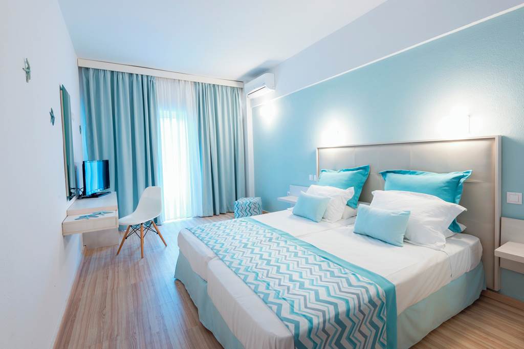 RHO_83418_Blue_Sea_Beach_Resort_1222_24.jpg