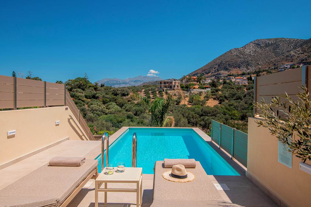 HER_74818_Lofos_Apartments_0724_10.jpg