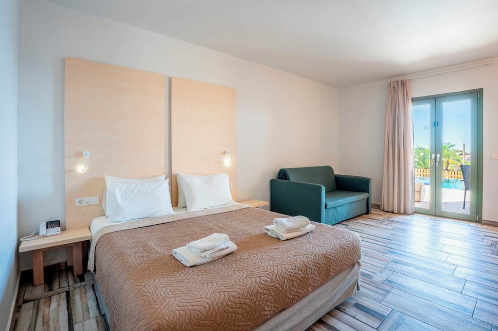 RHO_73534_Finas_Hotel_&_Apartments_1124_31.jpg